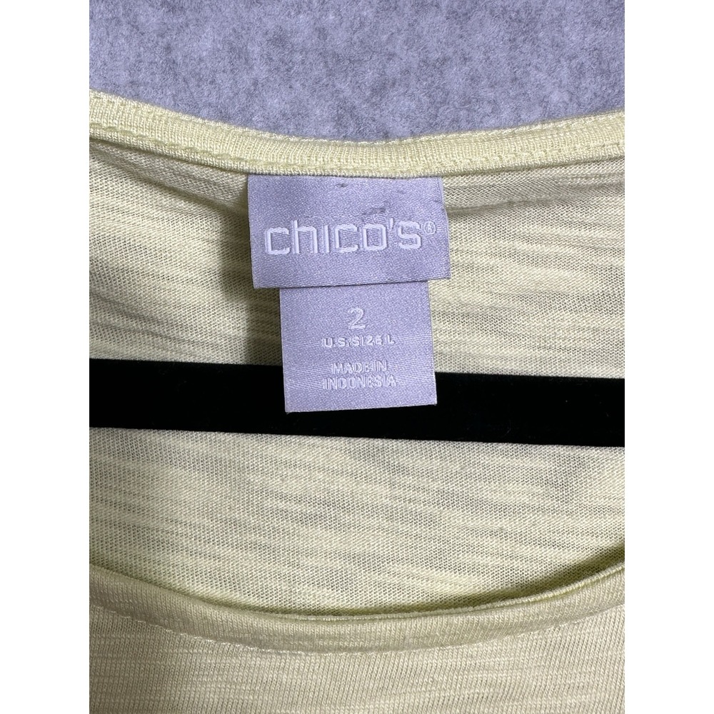 Chico's Top Shirt Womens Size 2 Pale Soft Lime Slub Lace Hem Tee Knit NEW - Picture 3 of 6